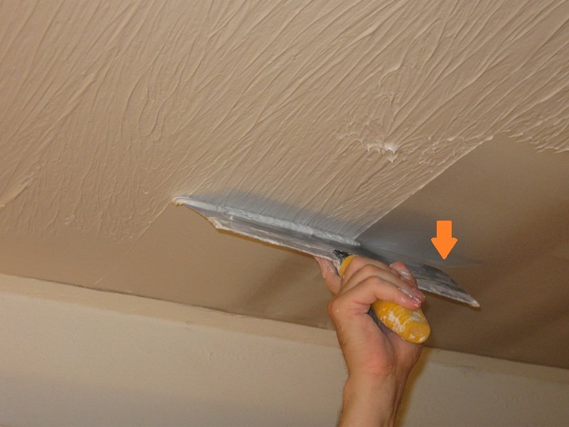 skimming drywall mud level five